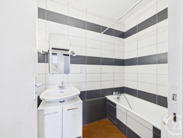 Appartement F2 à vendre  2 pièces - 40,93 m 2   CHARTRES  - 28