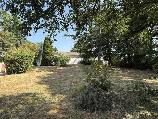 MOUILLERON LE CAPTIF / Vente Maison 5 Pièces 170 m²