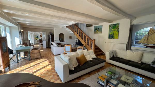 SAINT-PIERRE-QUIBERON - Vente propriété exceptionnelle de 300 m² avec piscine, étang et très grand terrain