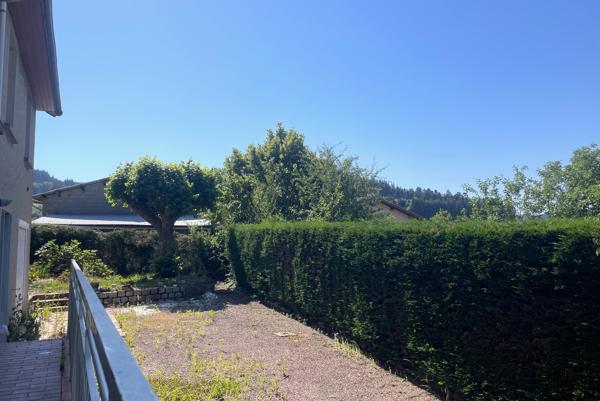 LA VILLE, CALME, CAMPAGNE, 113 m² HABITABLE, 4 CHAMBRES, 200 M TERRAIN, GARAGE