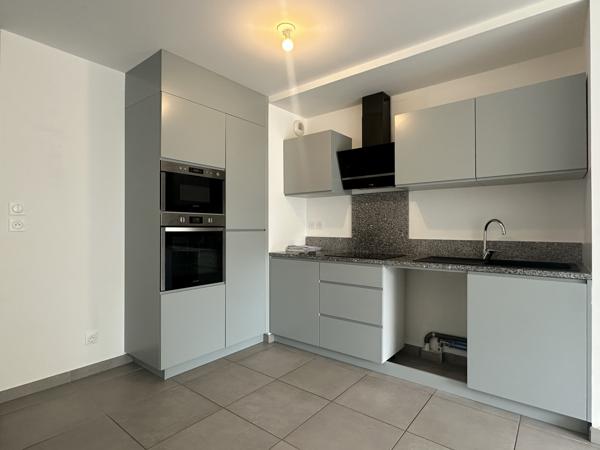 Appartement T3 de 67m² en rez de jardin d'une copropriété de 2020 Villefranche-sur-Saône (69400)