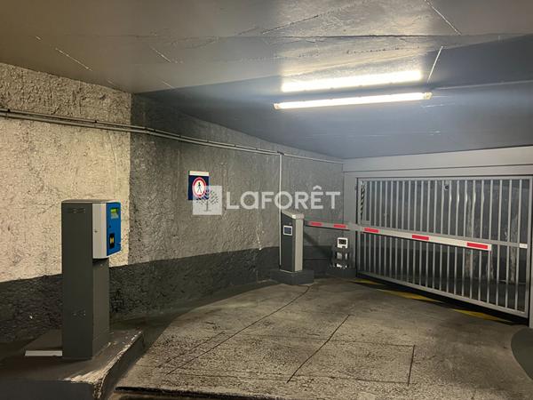 Achat parking / box Paris 01 - 50 000 €