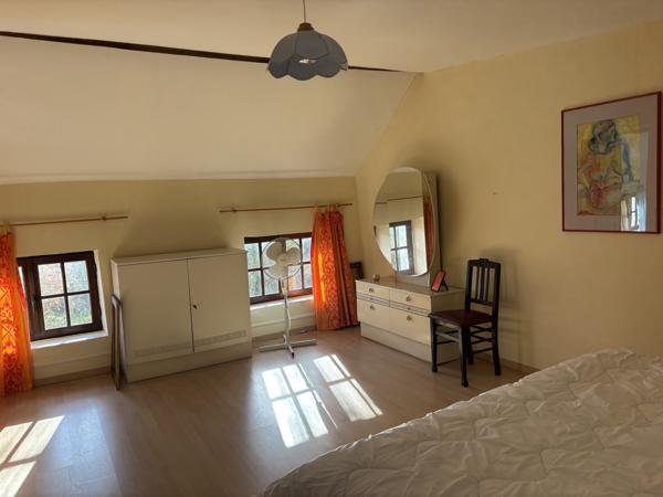 Couleuvre – Maison individuelle sur 5,13 hectares de terrain privé, entourée par la nature et le calme Couleuvre (03320)