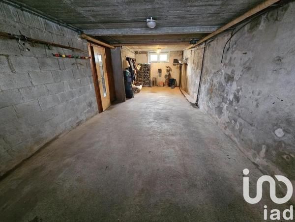 Maison de village 5 pièces de 125 m² à Loguivy-Plougras (22780)