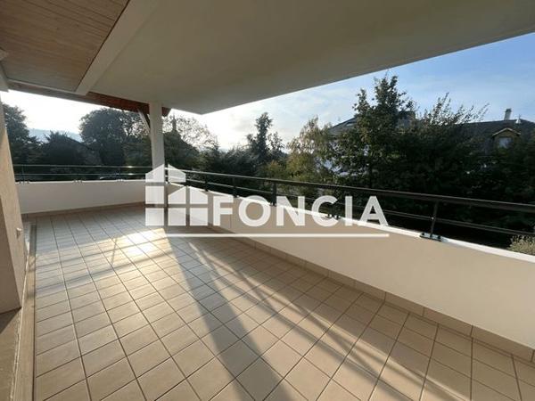 Location Appartement 3 pièces 64.9 m² - 45 AVENUE DU LAC BAT A. Douvaine 74140