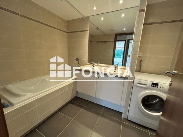 Location Appartement 3 pièces 64.9 m² - 45 AVENUE DU LAC BAT A. Douvaine 74140