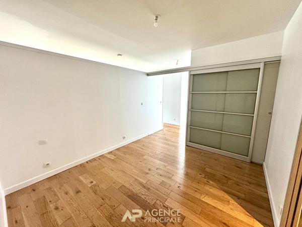 Appartement - T3 - 69m2 - Terrasse de 40m2 - La Rochelle Centre ville 393 750 € **  - Référence  JH719D3