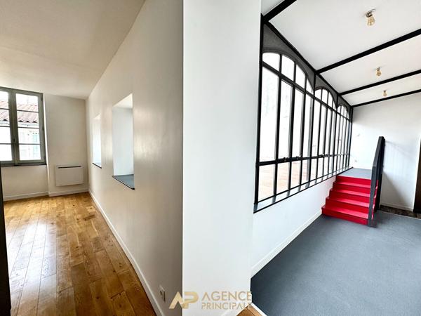Appartement - T3 - 69m2 - Terrasse de 40m2 - La Rochelle Centre ville 393 750 € **  - Référence  JH719D3