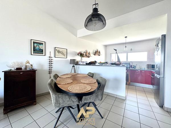 Appartement - T3 - Terrasse + parking - Dompierre-sur-Mer (Chagnolet) 288 000 € **  - Référence  JH695ED5