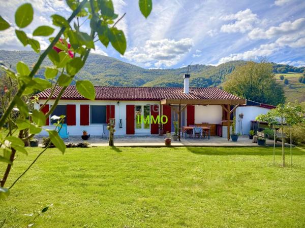 Vente / Maison de plain-pied à Larceveau-Arros-Cibits (64120)