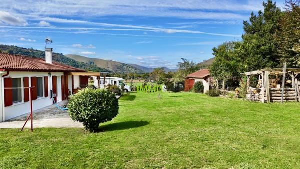 Vente / Maison de plain-pied à Larceveau-Arros-Cibits (64120)