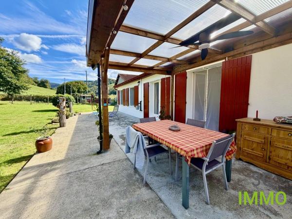 Vente / Maison de plain-pied à Larceveau-Arros-Cibits (64120)