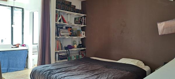 L'Isle-sur-la-Sorgue (84800) IIse sur laSorgue Colline maison de 160 m2 terrain 3540 m2