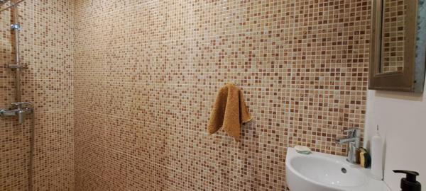 L'Isle-sur-la-Sorgue (84800) IIse sur laSorgue Colline maison de 160 m2 terrain 3540 m2