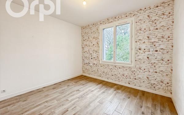 Maison à louer    4 pièces •  Saint-Étienne-de-Fontbellon