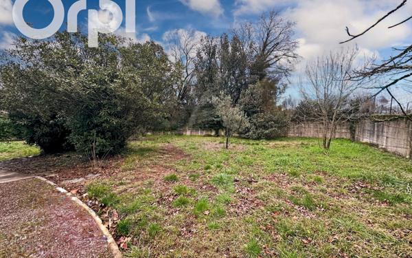 Maison à louer    4 pièces •  Saint-Étienne-de-Fontbellon