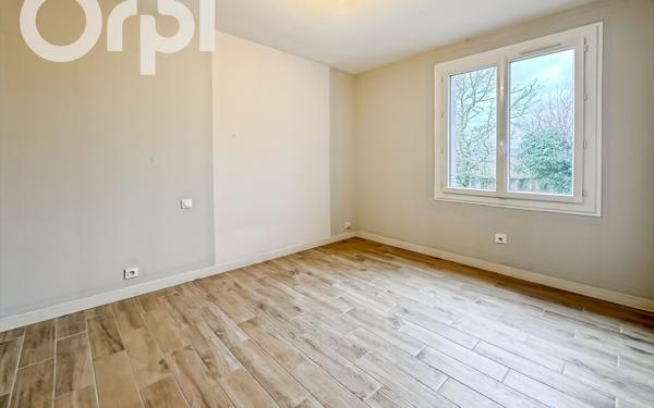 Maison à louer    4 pièces •  Saint-Étienne-de-Fontbellon