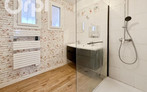 Maison à louer    4 pièces •  Saint-Étienne-de-Fontbellon