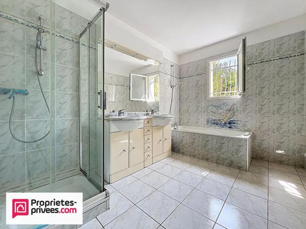 Maison avec grande dépendance à Rabastens