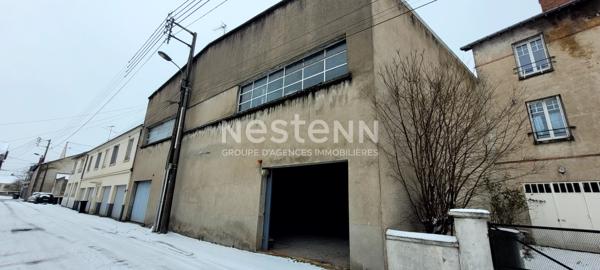 ENSEMBLE DE GARAGES À VENDRE. 316 m² AU TOTAL