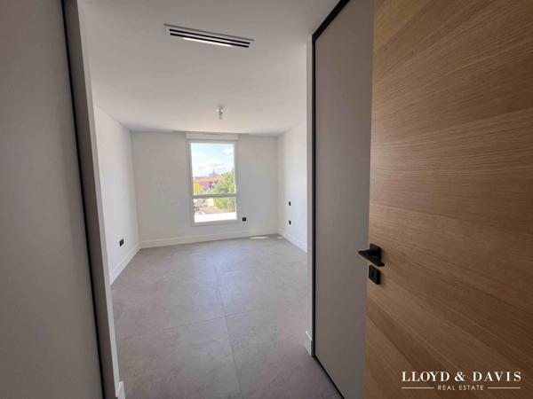 T4 Dernier étage terrasse 120m²
