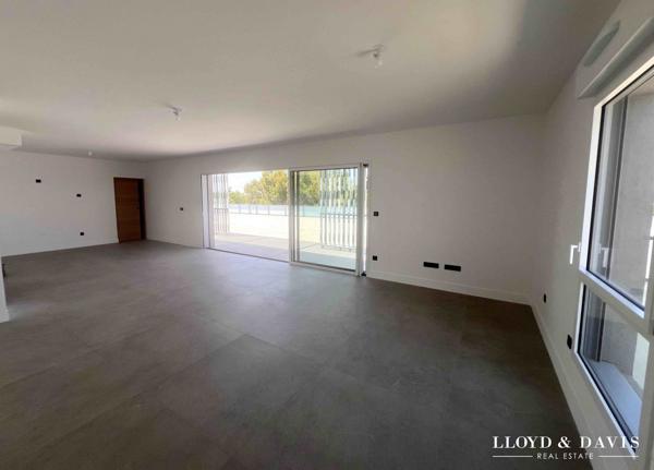 T4 Dernier étage terrasse 120m²