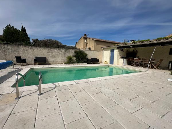 A VISITER SUR SARRIANS (84)  - MAISON DE PLAIN PIED DE 129 M² env. SUR TERRAIN DE 538 m²
