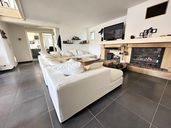 A VISITER SUR SARRIANS (84)  - MAISON DE PLAIN PIED DE 129 M² env. SUR TERRAIN DE 538 m²