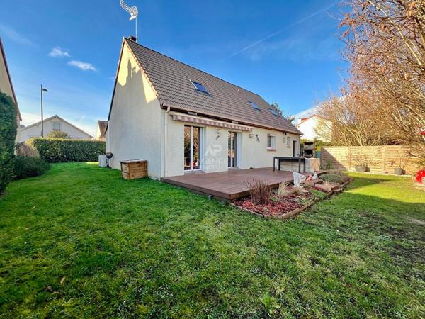 Maison Carrieres Sur Seine 8 pièce(s) 145 m2 €840 000 ** - Référence 7616