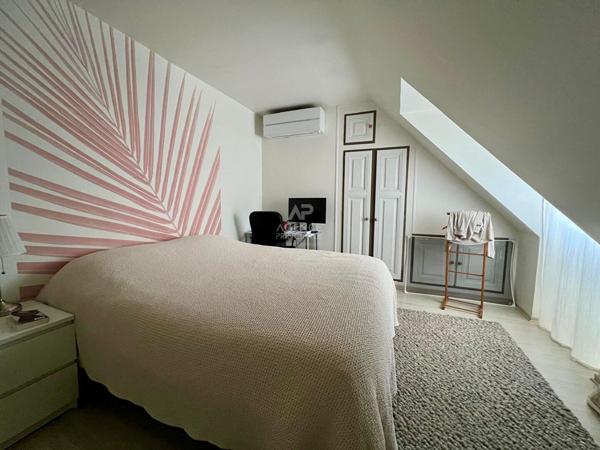 Maison Carrieres Sur Seine 8 pièce(s) 145 m2 €840 000 ** - Référence 7616