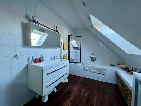 Maison Carrieres Sur Seine 8 pièce(s) 145 m2 €840 000 ** - Référence 7616