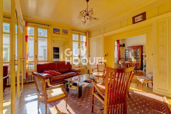 Appartement à vendre de 6 pièces de 160 m²