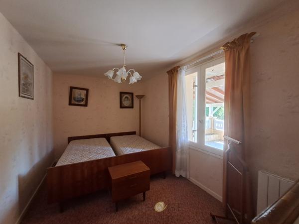 Maison familiale avec logement indépendant et terrain arboré