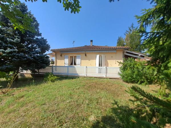 Maison familiale avec logement indépendant et terrain arboré