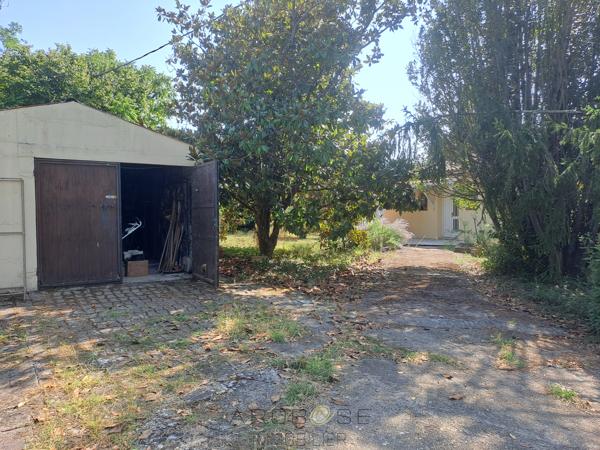 Maison familiale avec logement indépendant et terrain arboré