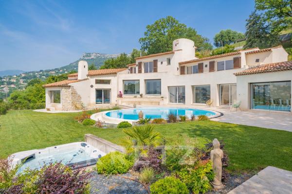 VENCE – CONTEMPORAINE D’EXCEPTION AVEC VUE MER