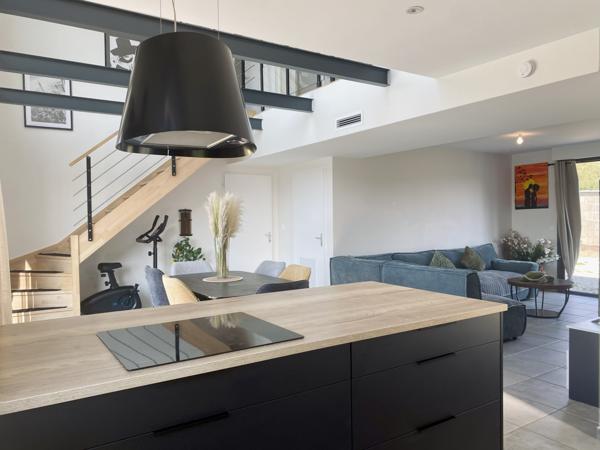 Saint-Vallier (26240) Maison contemporaine RT 2012 avec piscine et vue panoramique – Saint-Vallier (Drôme)