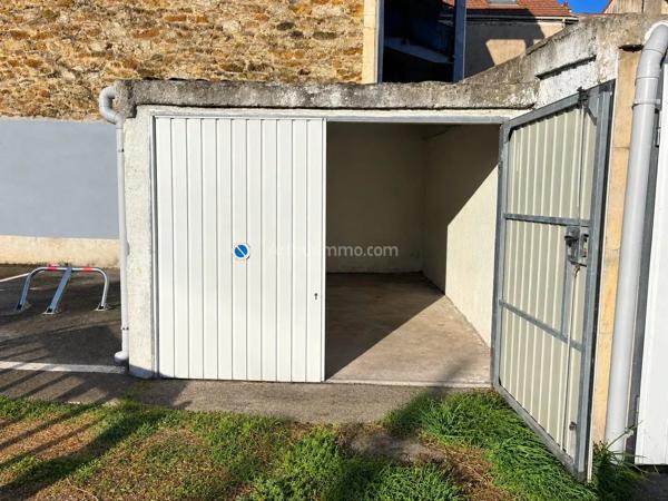 Vente                                                      Parking
                        
                                         9 m2                     à Juvisy-sur-Orge