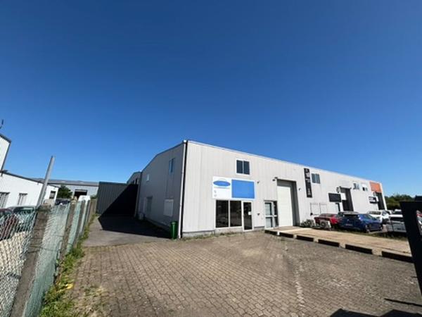 A Louer - Bureaux et stockage