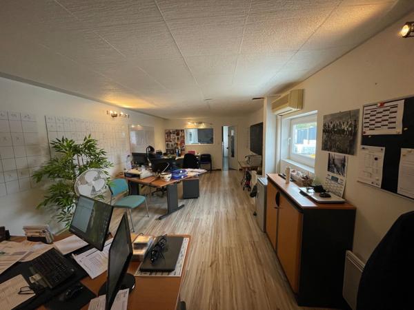 A Louer - Bureaux et stockage