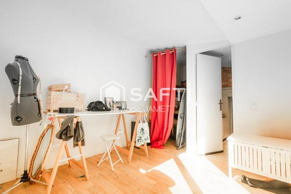 Maison de charme spacieuse et idéalement située !