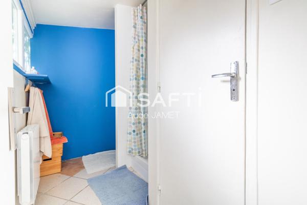 Maison de charme spacieuse et idéalement située !