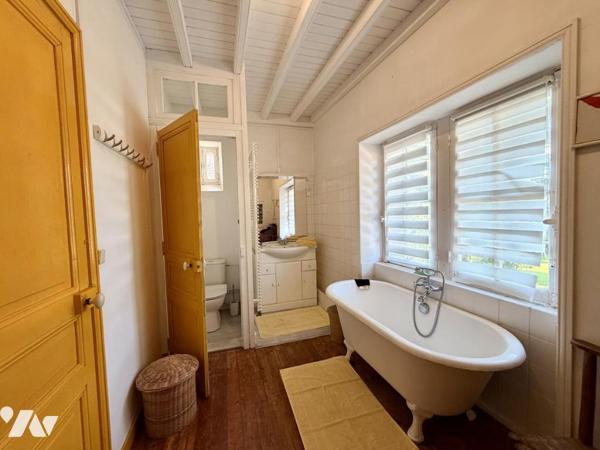 Maison de Maître - Emplacement Exceptionnel / Face au Port de la Noëveillard - PORNIC