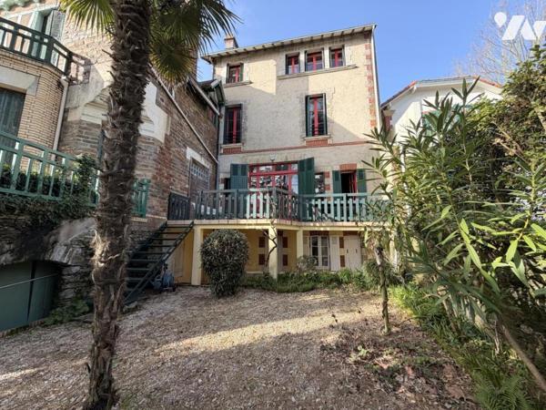 Maison de Maître - Emplacement Exceptionnel / Face au Port de la Noëveillard - PORNIC