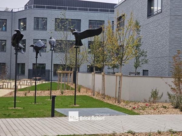Bureaux neufs à louer ou vendre à Villeurbanne proche tramway et commerces
