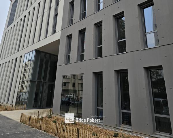 Bureaux neufs à louer ou vendre à Villeurbanne proche tramway et commerces