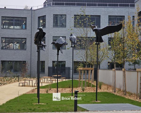 Bureaux neufs à louer ou vendre à Villeurbanne proche tramway et commerces