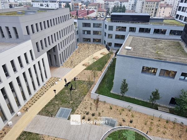 Bureaux neufs à louer ou vendre à Villeurbanne proche tramway et commerces