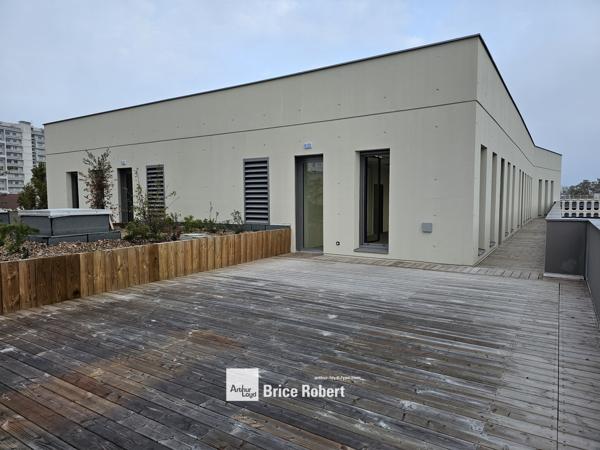 Bureaux neufs à louer ou vendre à Villeurbanne proche tramway et commerces