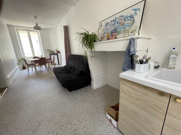 Bureaux à louer à Nantes centre dans immeuble haussmannien lumineux